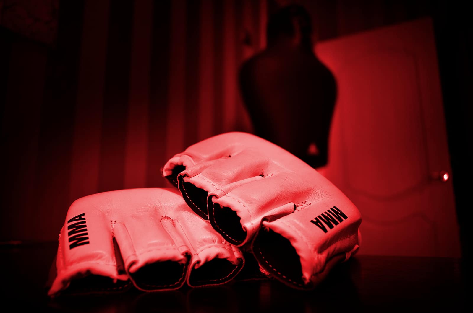 Gants de MMA.
